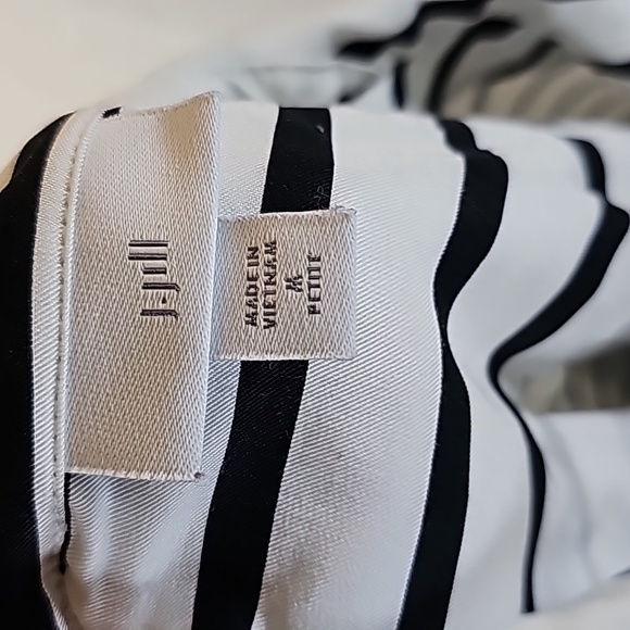 3/$20 J. Jill MP Striped Roll Sleeve Shirt - Picture 5 of 8